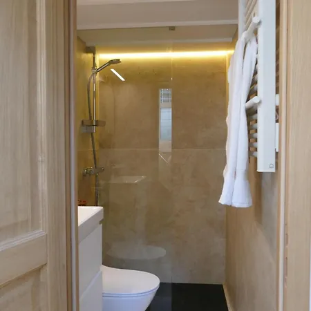 Apartman Bright With Equipped Kitchen And Mezzanine *
