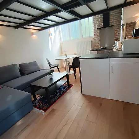 Bright With Equipped Kitchen And Mezzanine Apartman Párizs