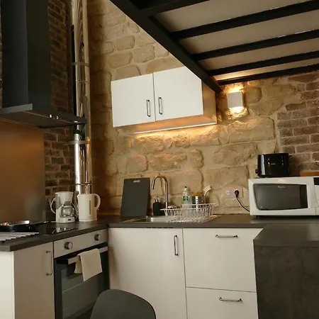 Appartement Bright With Equipped Kitchen And Mezzanine