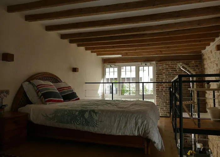 Bright With Equipped Kitchen And Mezzanine Lägenhet Paris