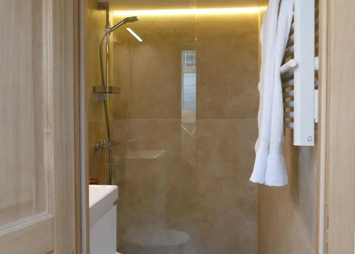 Appartement Bright With Equipped Kitchen And Mezzanine *